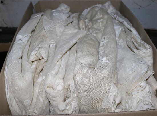 Collection of lace curatins